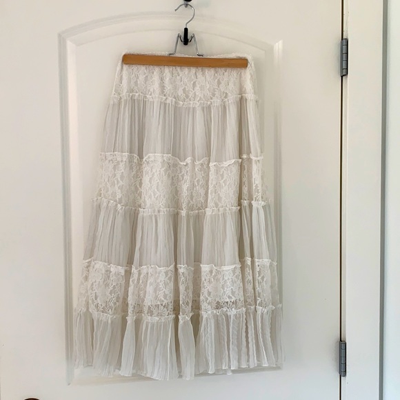 VINTAGE WHITE LACE MIDI SKIRT - Picture 2 of 7